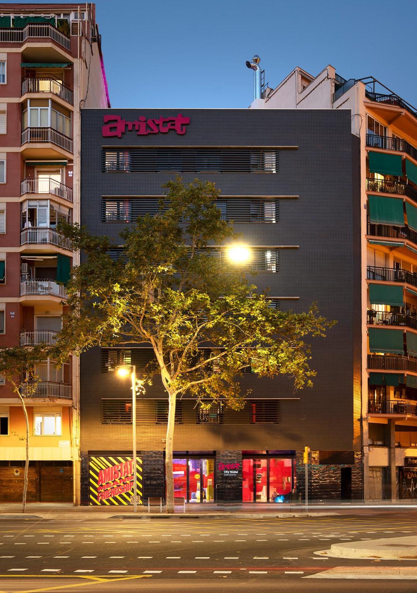 Amistat City Hostel Barcellona Esterno foto