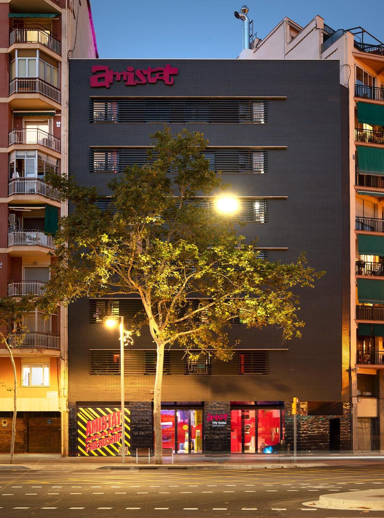 Amistat City Hostel Barcellona Esterno foto